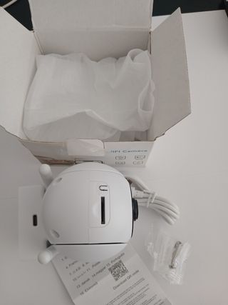 3 Cámaras IP WiFi Seguridad.  2 pared 1 de bombill
