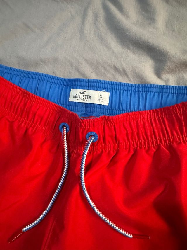 Bañador Hollister rojo