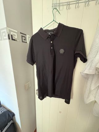 Polo negro hombre