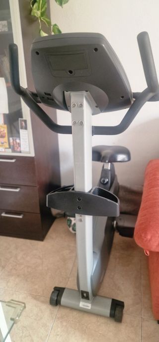 Bicicleta estática Matrix