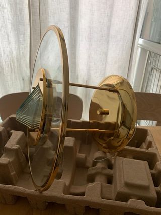 Lámpara techo dorada y cristal .
