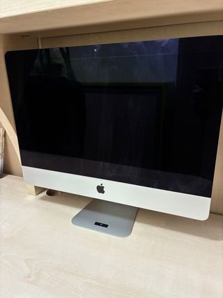 iMac 21.5" de 2014 Quad-Core i5 2.7 GHz / 8GB RAM 