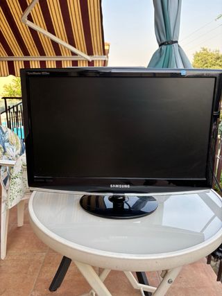 televisor Samsung SyncMaster 2033HD