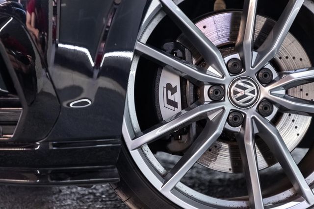 Volkswagen Golf R310CV (2018)