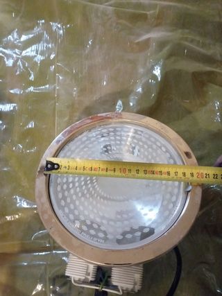 Foco empotrable dorado