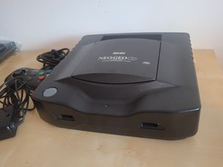 SNK Neo-Geo CD consola