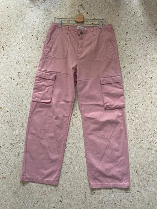 Pantalones cargo rosa anchos