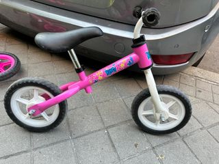 Bicicleta sin pedales niña
