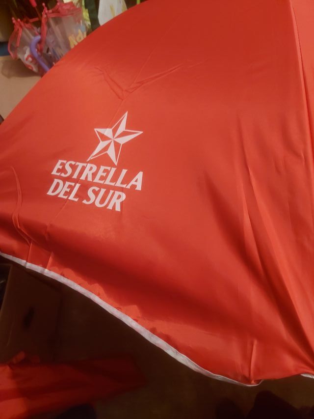 Sombrilla playa Estrella Del Sur