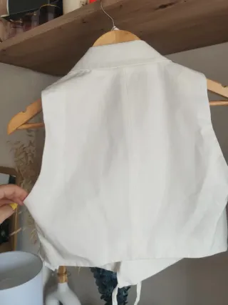 Chaleco traje Zara blanco lazada cruzado