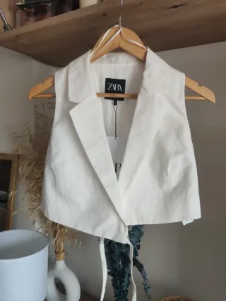 Chaleco traje Zara blanco lazada cruzado