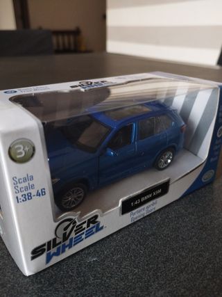 BMW X5M 1:43 Silver Wheel