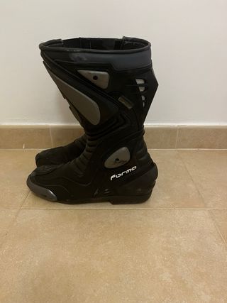 Traje moto Negro-Plata.Botas y Pantalon y chaqueta