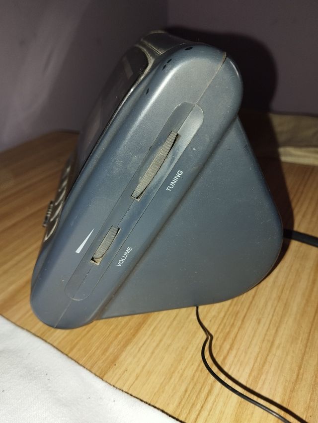 Radio despertador Aiwa FR-A2