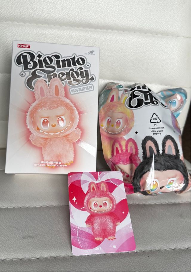 Labubu Original Big into Energy Rosa