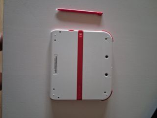 Nintendo 2DS Rojo-Blanco