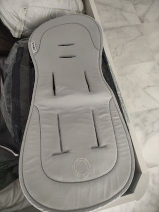 Silla de paseo Bugaboo Bee 6 + capazo + fundas