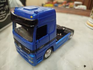 Miniatura Camión Mercedes Benz Actros 1857