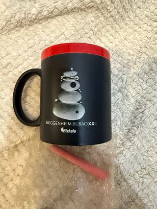 Taza Guggenheim Bilbao Negra