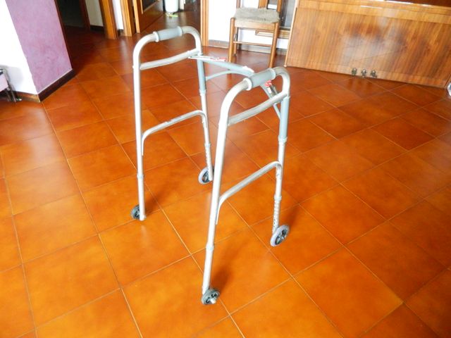 Deambulatore Rollator usato