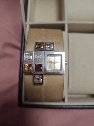 Reloj D&G Beige y Plata