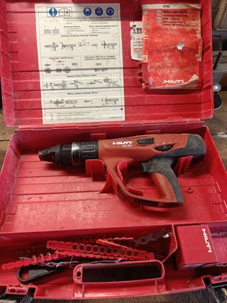 Clavora Hilti DX 462 F8