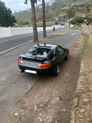 Porsche 928 1989