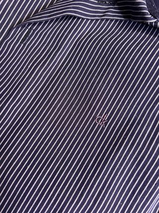Camisa Calvin Klein rayas moradas L