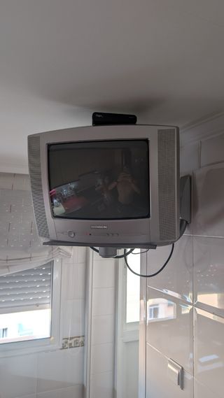 Televisor Daewoo - TV con soporte