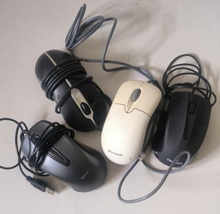 Teclado y Ratón, 10€ cada pack.