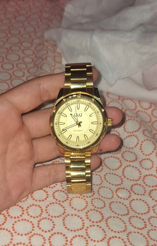 Reloj Q&Q dorado -  WG Gear