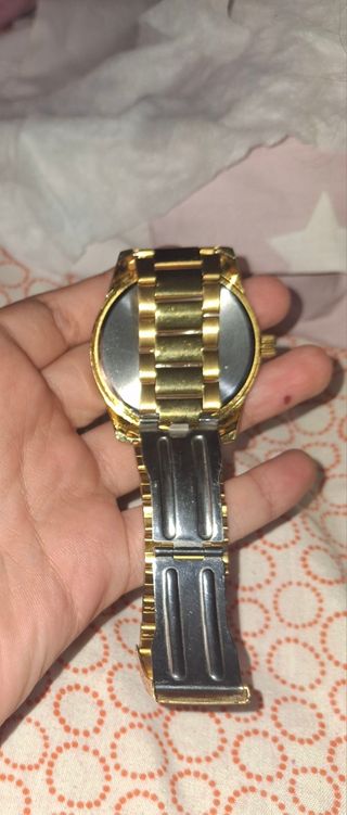 Reloj Q&Q dorado -  WG Gear
