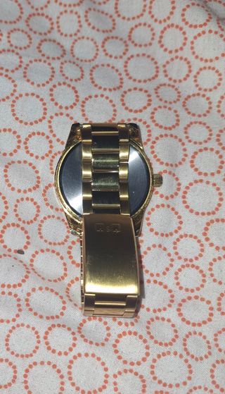 Reloj Q&Q dorado -  WG Gear