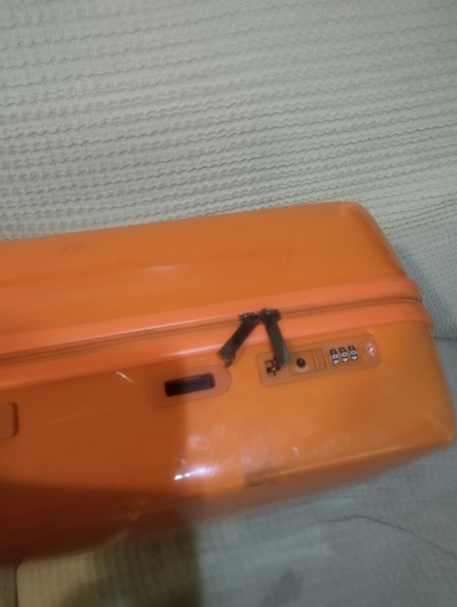 Maleta naranja Emidio Tucci