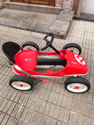 Coche pedales niño 3-6 años