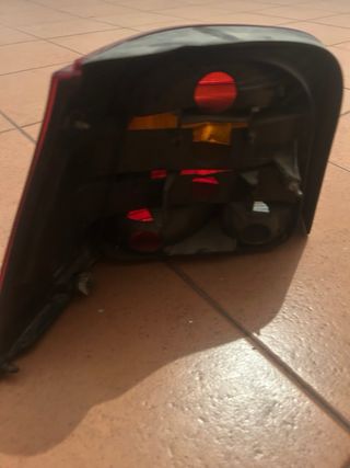 Pilotos traseros Golf IV