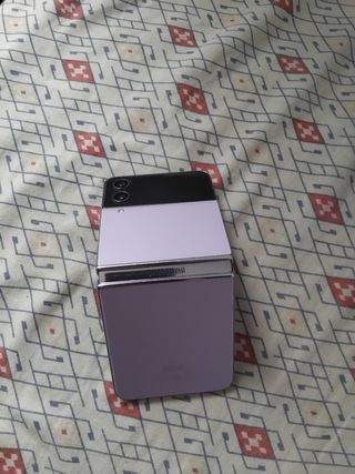 Esta roto el pantalla Samsung z Flip4