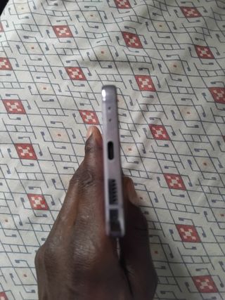 Esta roto el pantalla Samsung z Flip4