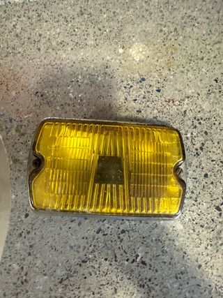 Faro antiniebla Cibie amarillo