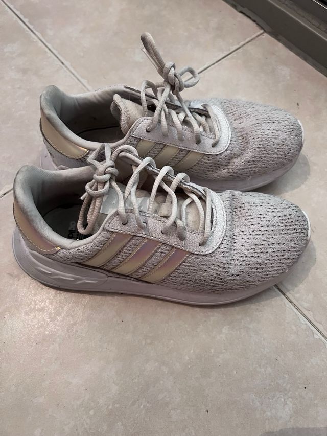 Zapatillas Adidas mujer beige/blancas