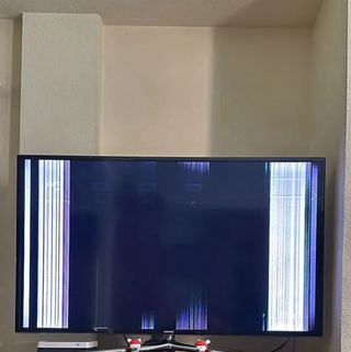 Smart TV Samsung 50" - Pantalla rara