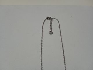 Collana colore argento con goccia in acciaio donna
