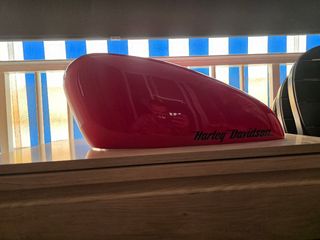 Asiento y cubre deposito de fibra de carbono 