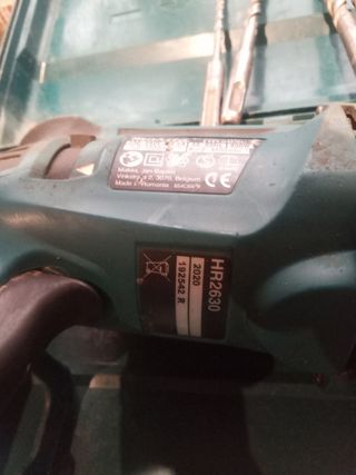 Martillo percutor Makita HR2630