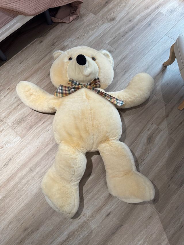 Oso de peluche gigante