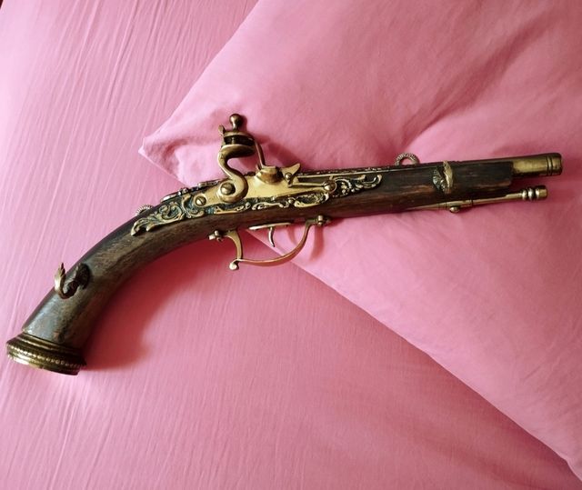 Pistola decorativa antigua colgador de llaves