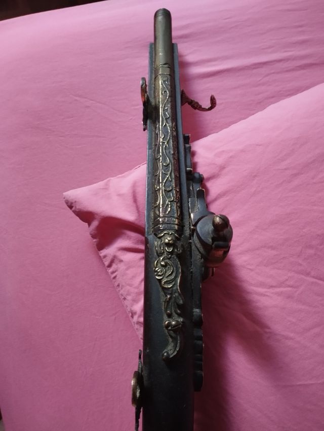 Pistola decorativa antigua colgador de llaves