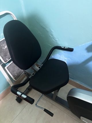 Bicicleta estática reclinada