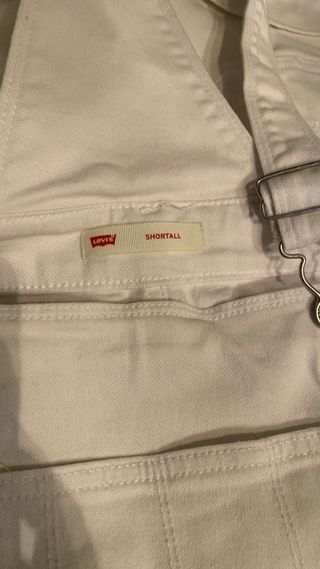 Peto corto Levi's blanco niña