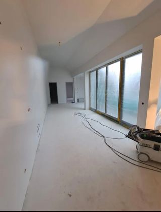 PINTOR PROFESIONAL · INTERIORES Y EXTERIORES 